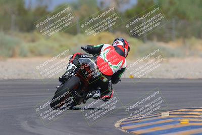 media/Sep-25-2023-Moto Forza (Mon) [[81ffa65e0a]]/B-C Group/Session 4 (Turn 2 Backside)/